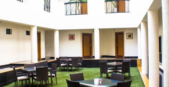 Hotel Phoenix Koregaon Park Пюн Екстериор снимка